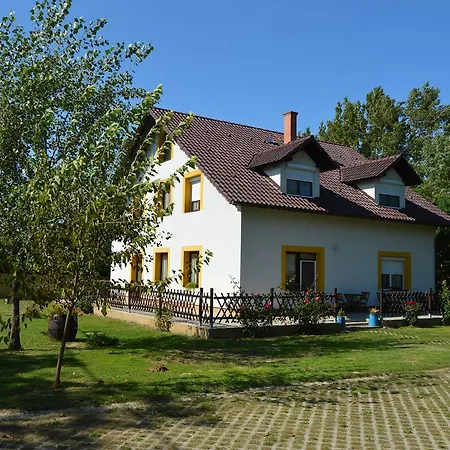Guest house Nature Centrum Vendeghaz *